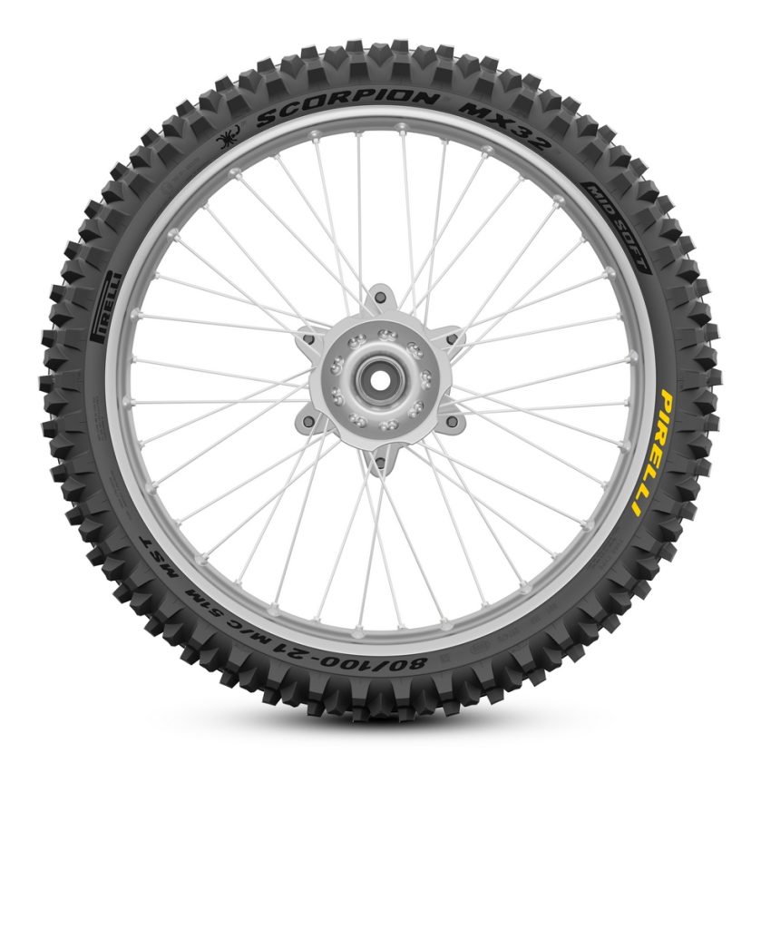 Scorpion MX32 Mid Soft Pirelli motocross pneumatici
