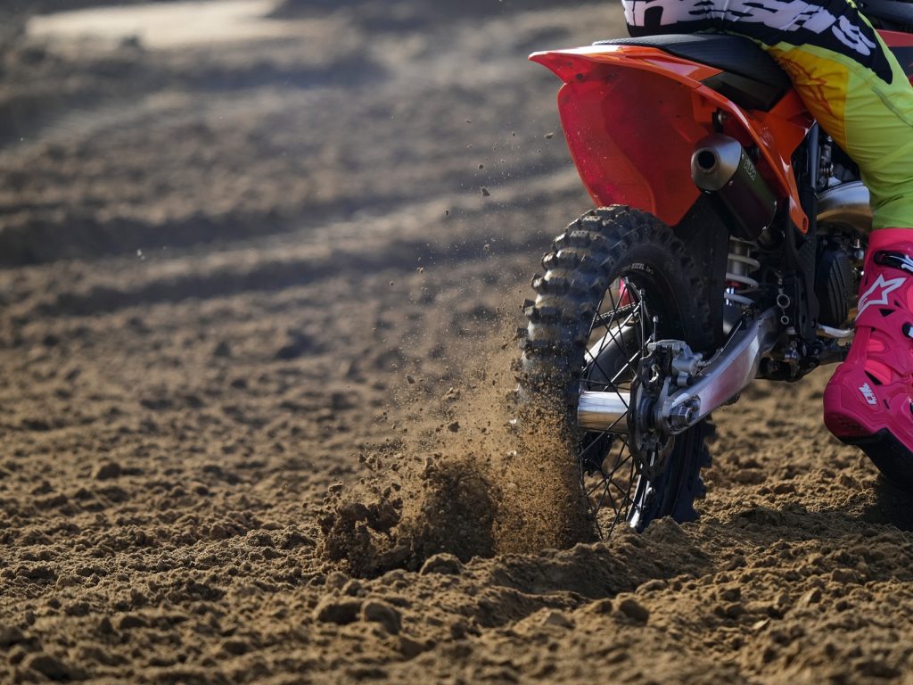 Scorpion MX32 Mid Soft Pirelli motocross pneumatici