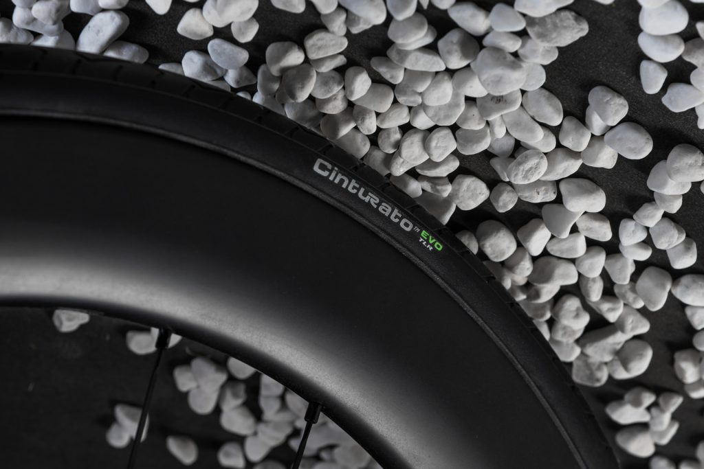 Pirelli Cinturato Evo TLR pneumatico bici enduro stradale