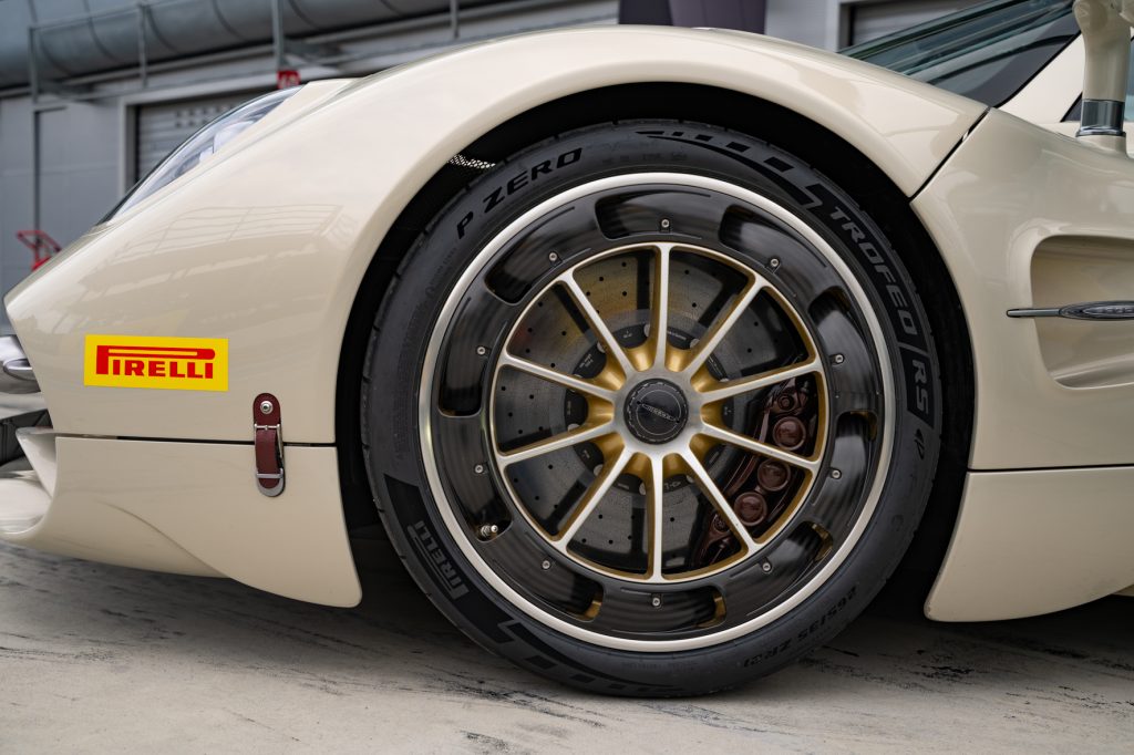 Pirelli Pagani P Zero Horacio Utopia Huayra R Evo Roadster