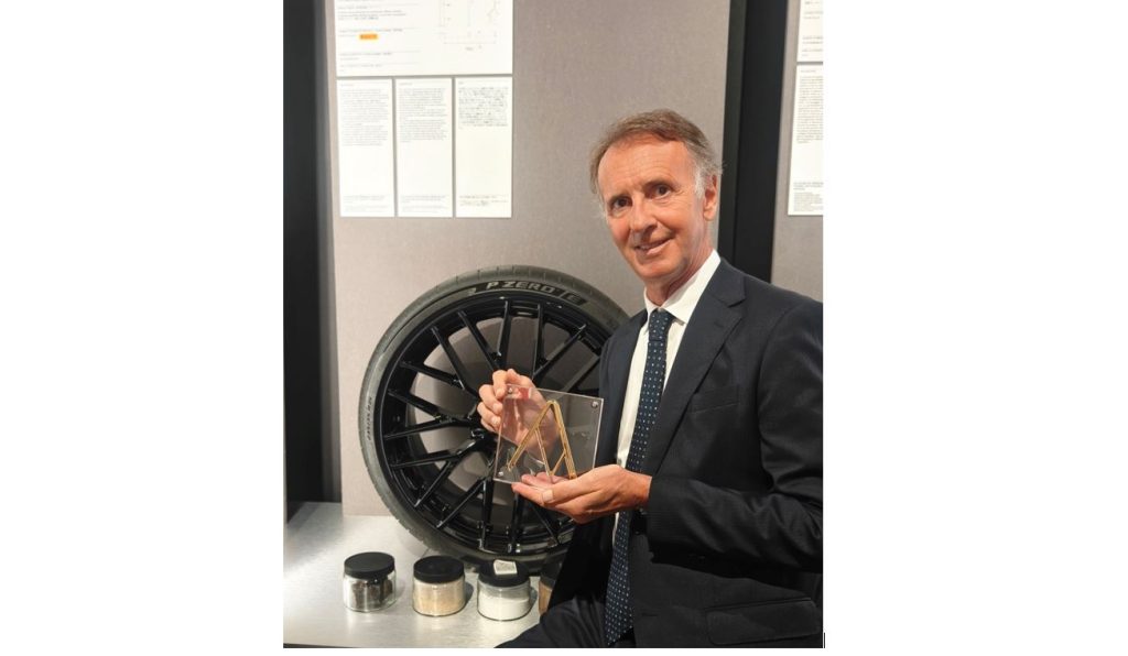 pirelli-p-zero-e-premiato-al-compasso-doro-il-futuro-della-mobilita-e-gia-su-strada