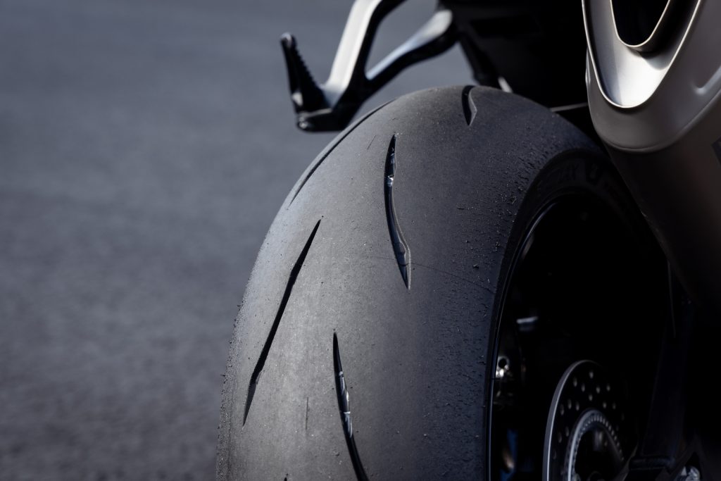 bridgestone-battlax-racing-street-rs12-moto-due-ruote