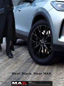 Cerchi in lega MAK Winter Approved neri su auto invernale – ruote resistenti e di design per il cambio gomme stagionale 2025.