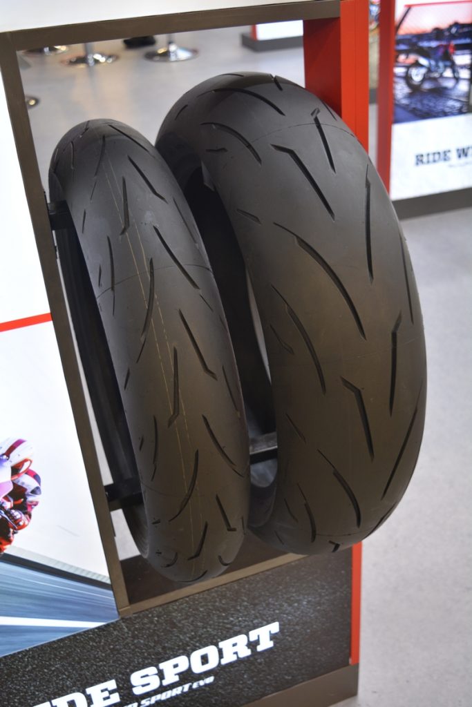 Capra MX Anlas Eicma 2025 motocross Viento Sport EVO sportivo 