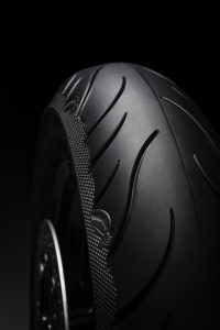 Avon Cobra Chrome 2026 tornano pneumatici a Fascia Bianca