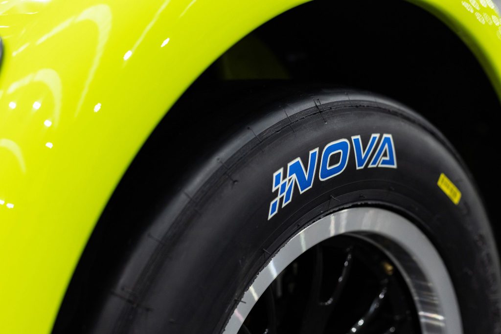 caterham-motorsport-nova-partner-pneumatici-zzr-zzs