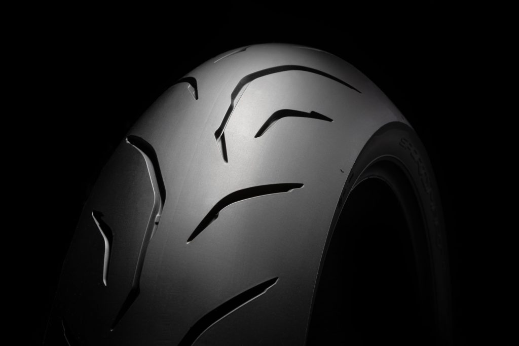 Dunlop SportSmart mk4 recensioni 2026 hypersport stradale test