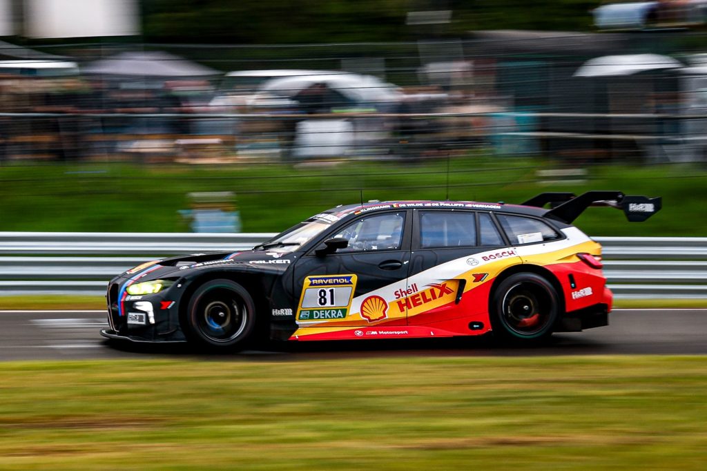 yokohama-e-la-favola-bmw-m3-touring-uno-scherzo-da-top-5-alla-24-ore-del-nurburgring-2026
