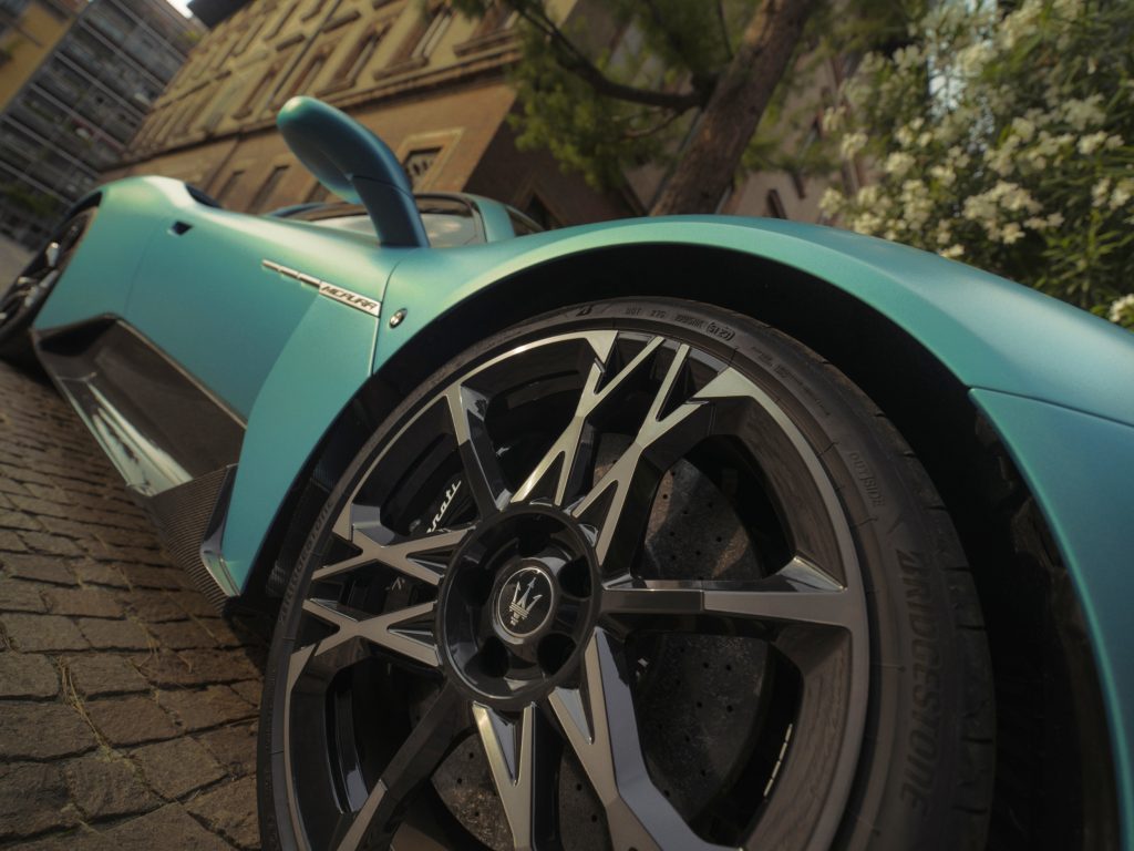 bridgestone-pneumatici-maserati-mcpura-potenza-sport