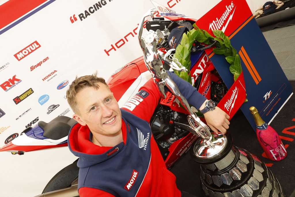 metzeler-dean-harrison-vittoria-senior-tt-2026