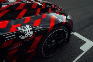 Quali pneumatici monta safety car Formula 1 Pirelli P Zero R