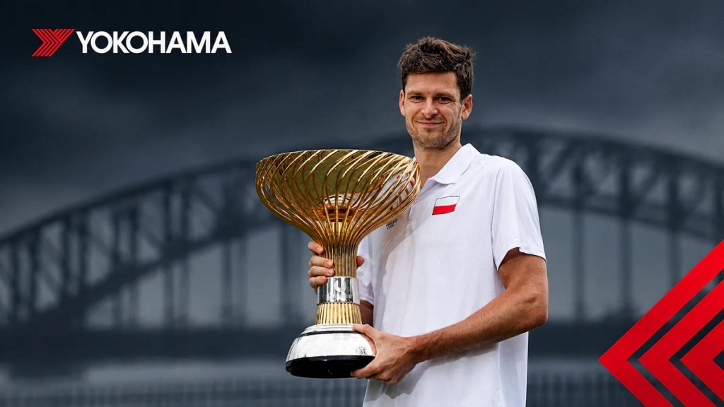 yokohama-amplia-la-propria-piattaforma-europea-nel-tennis-con-hubert-hurkacz-in-polonia