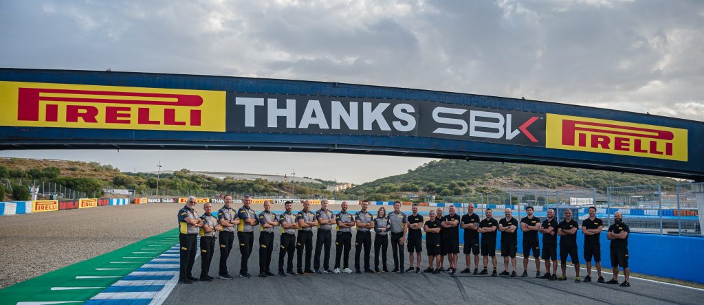 pirelli-saluta-la-superbike